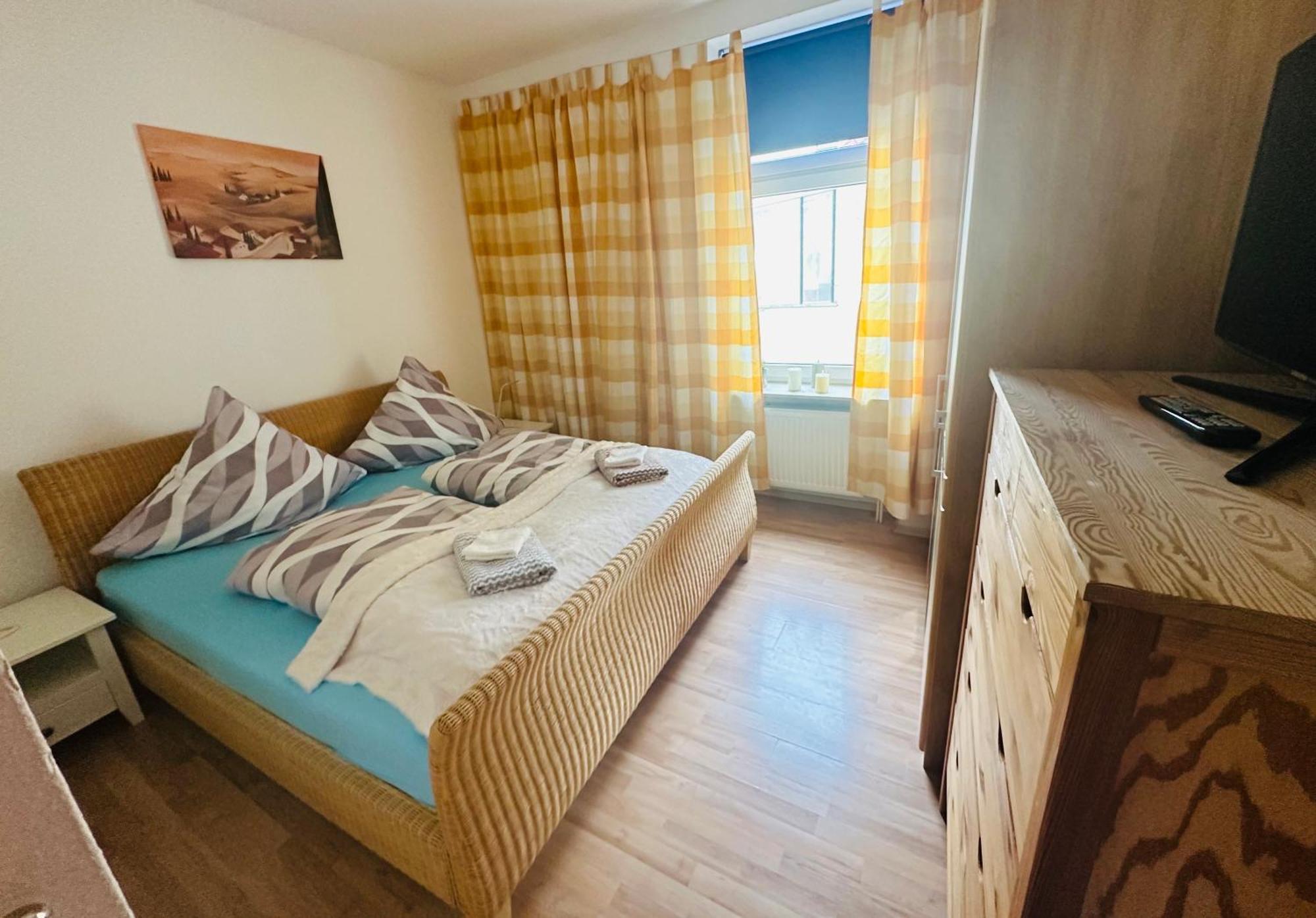 Ferienwohnung Am Elberadweg Dessau-Rosslau Esterno foto